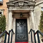 Authentic Spacious 1Bdr In Downtown Montreal